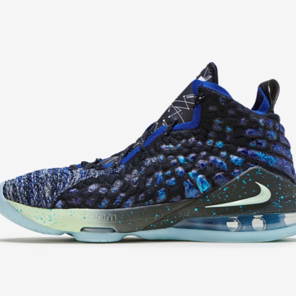 🌟 HOST PICK x 2 🌟 LEBRON XVII 17  “Constellations”